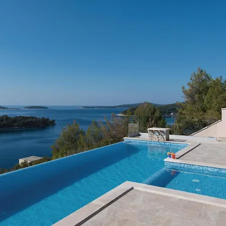 Casa vacanze Beautiful In Karbuni Brnistrova