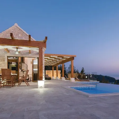 Beautiful In Karbuni Brnistrova