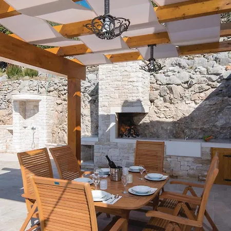 Beautiful In Karbuni