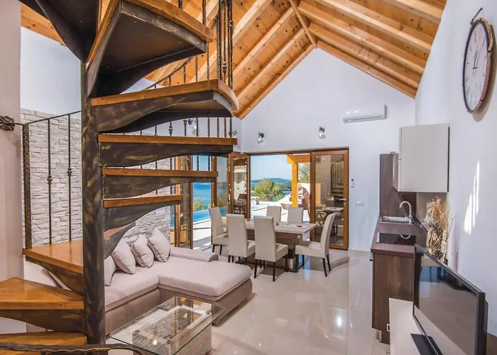 Holiday home Beautiful In Karbuni *