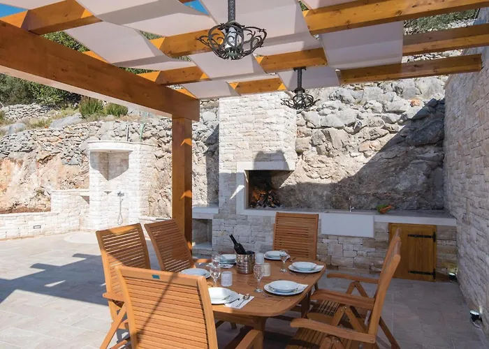 Beautiful In Karbuni