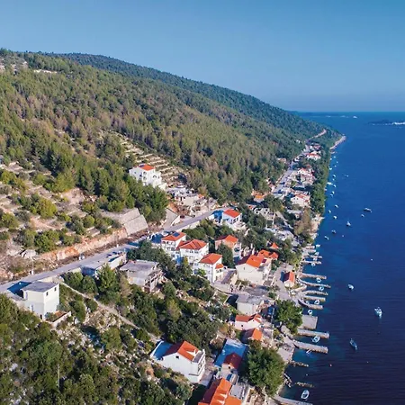 Beautiful In Karbuni Brnistrova