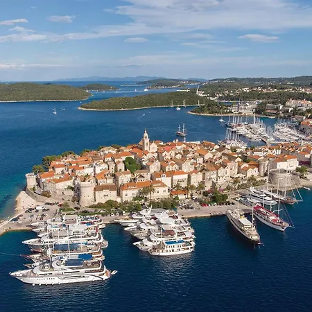 Beautiful In Karbuni * Prizba