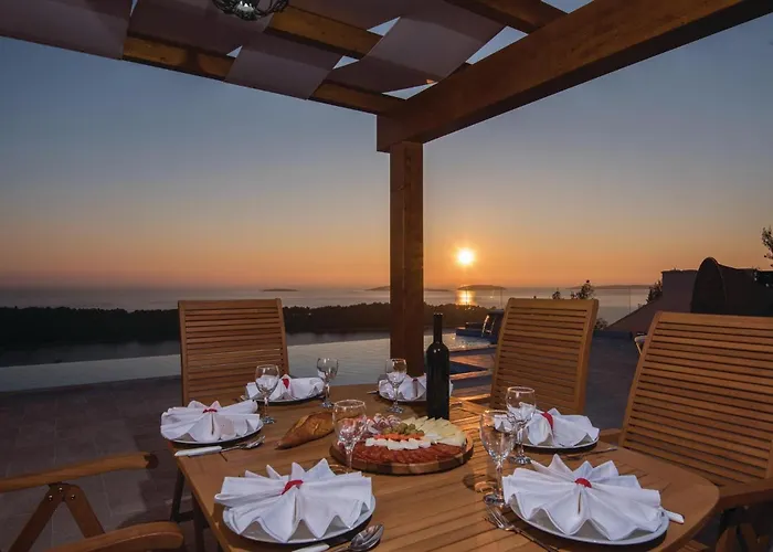 Beautiful In Karbuni *