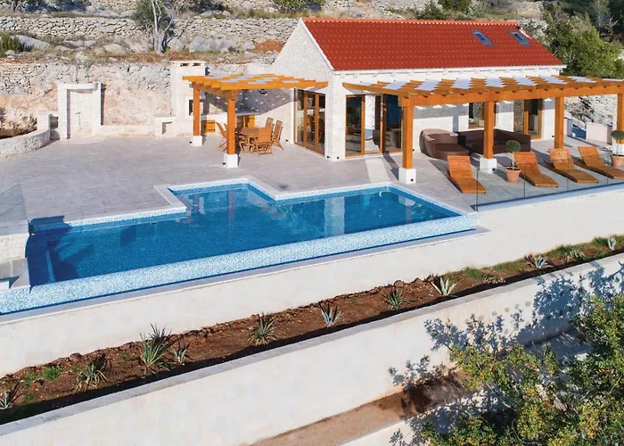 Beautiful In Karbuni Vakantiehuis