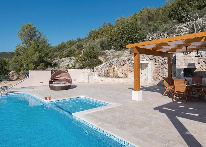 Vakantiehuis Beautiful In Karbuni